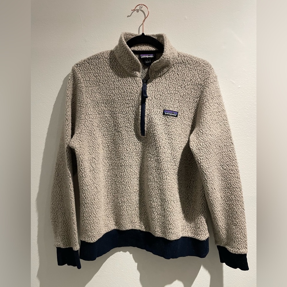 Patagonia half zip up size large